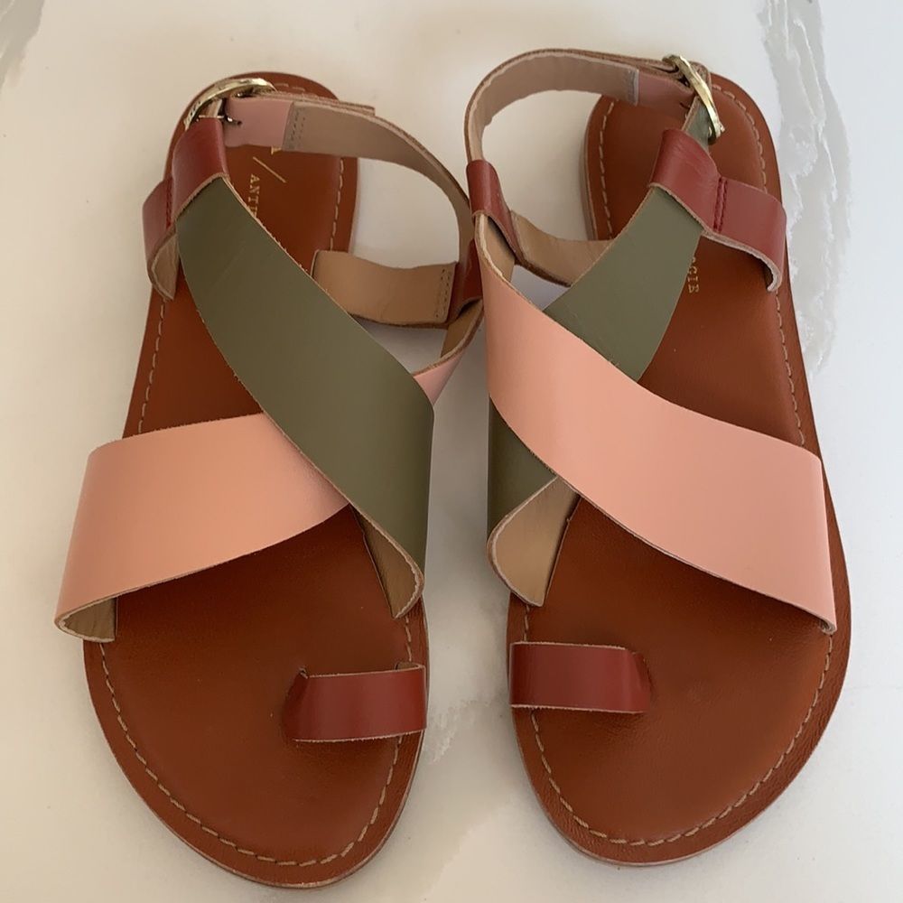 Anthropologie Perdita Toe Loop Sandals Womens Sz 7 - Picture 2 of 9